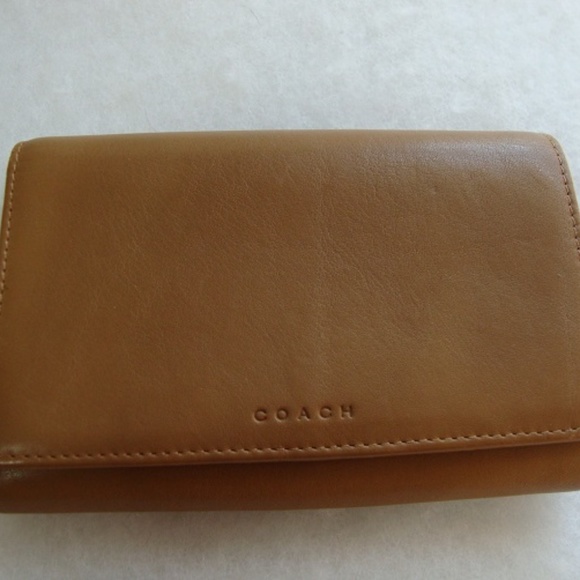 Coach Handbags - Coach Tan Leather Medium Bi-Fold Wallet
